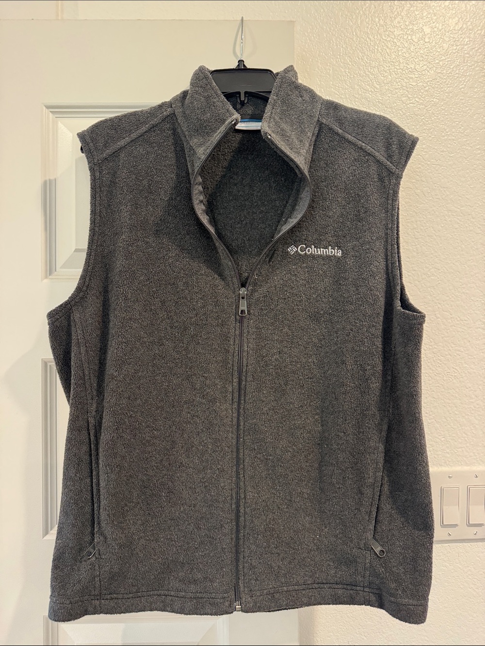 Columbia Men's Dark Gray Full-Zip Fleece Vest